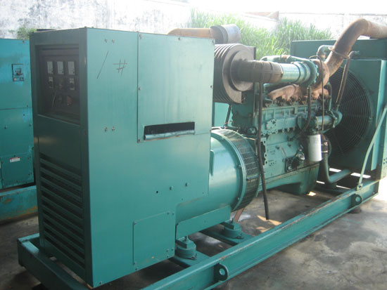 曲水租赁发电机- 发电机碳刷磨损的原因是什么