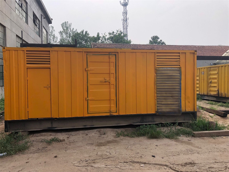 曲水柴油发电机如何判断新机油是否已经完全充满机油滤清器？