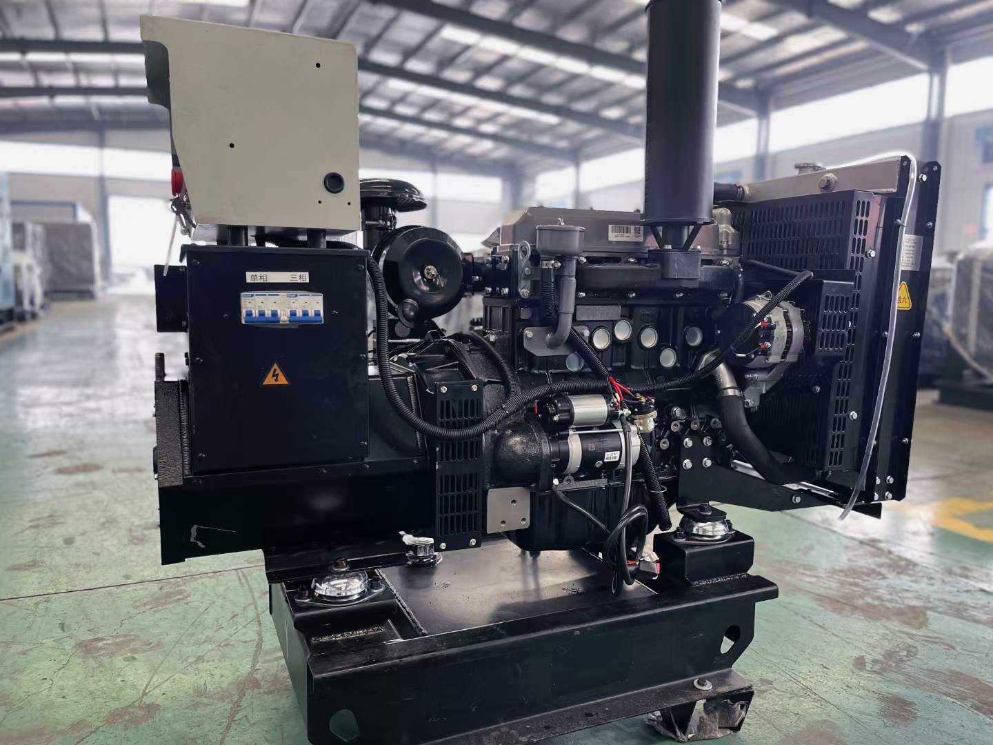 曲水如何降低电感性负载对发电机的影响？