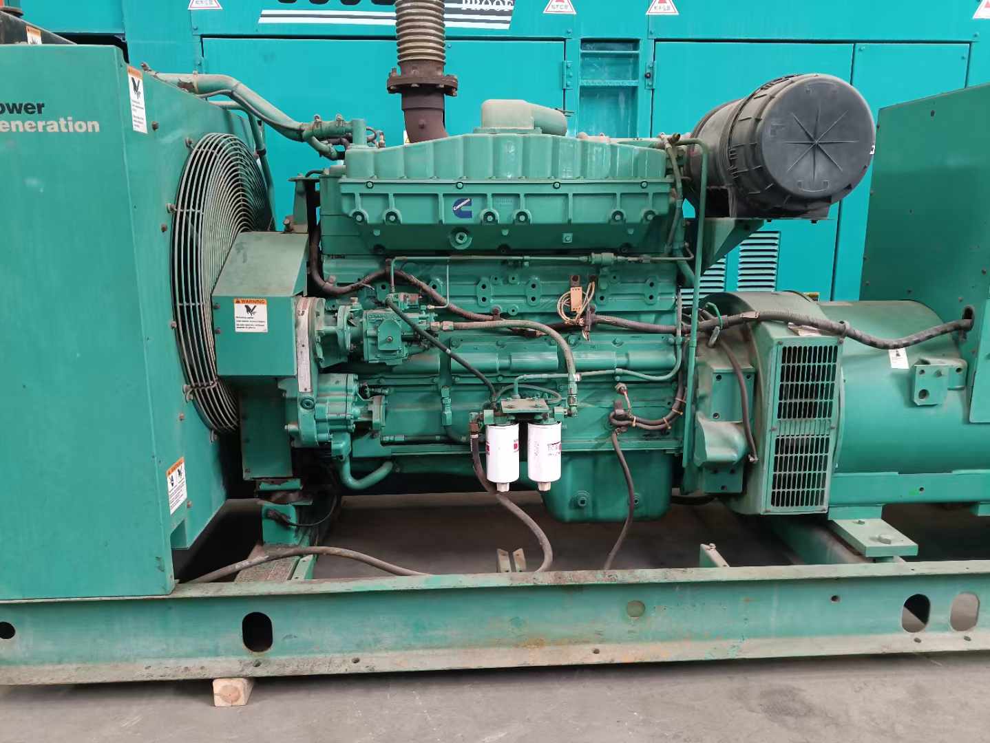 曲水过载会对 600kW 柴油发电机组造成哪些损害？