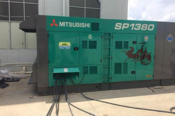 曲水为什么有些柴油发电机组的输出电压可以调节？