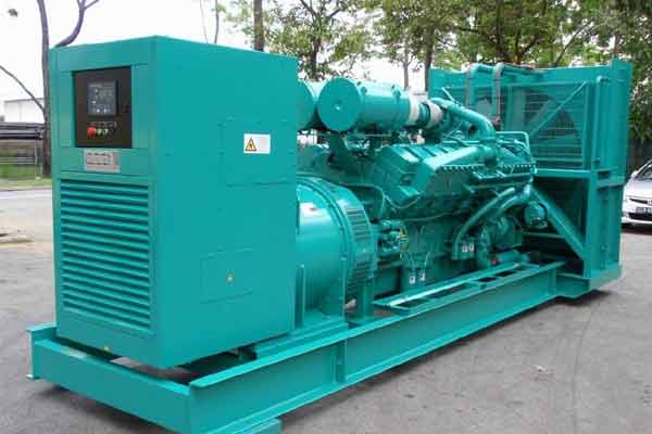 曲水柴油发电机组电压不稳定怎样维修？