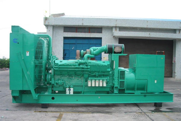 曲水工厂发电机应急发电时如何更准确地检查发电机状态？